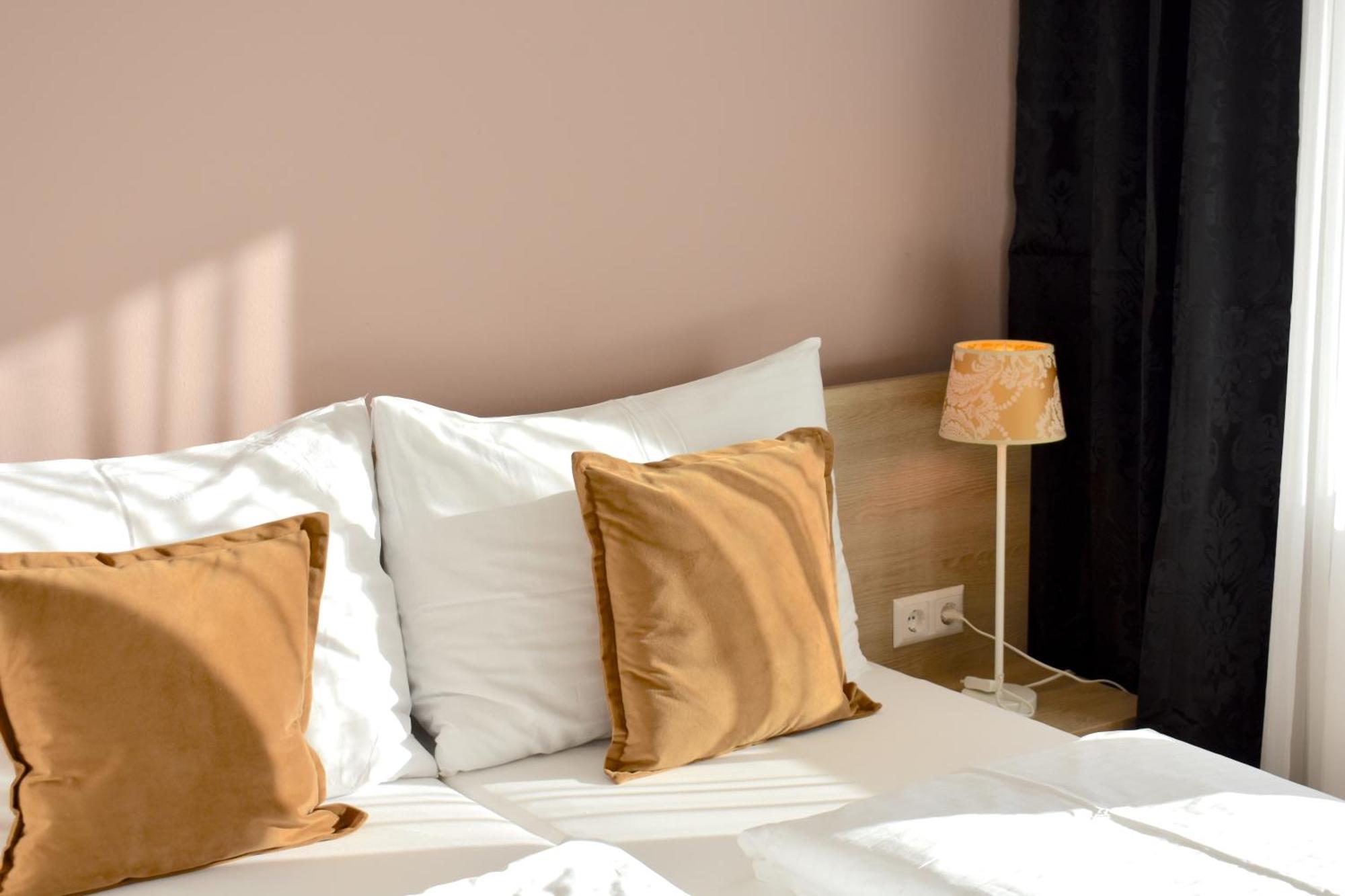 Amoria Secret Escape Woerthersee - Adults Only Wellness & Self Check-In Krumpendorf Eksteriør billede